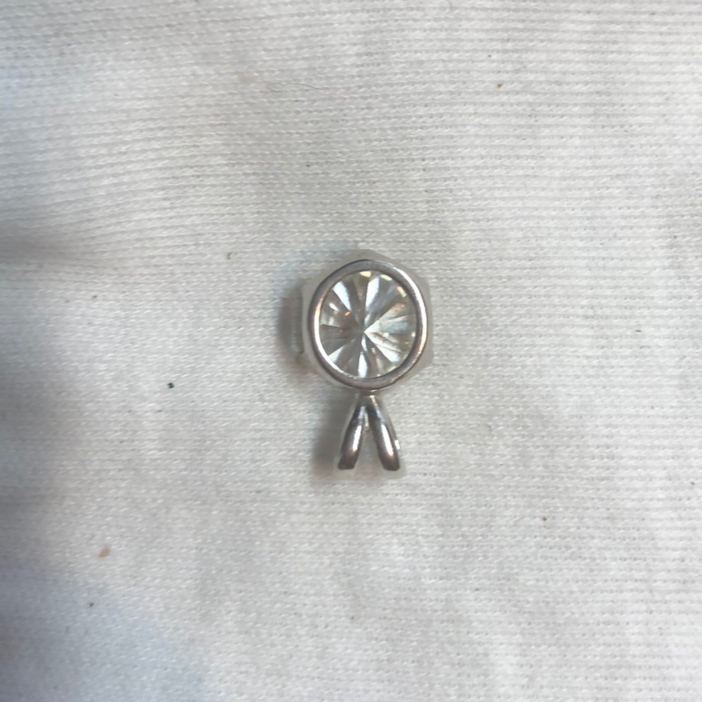 2ct D, VVS1 Moissanite Pendant w/ chain - Picture 4 of 6